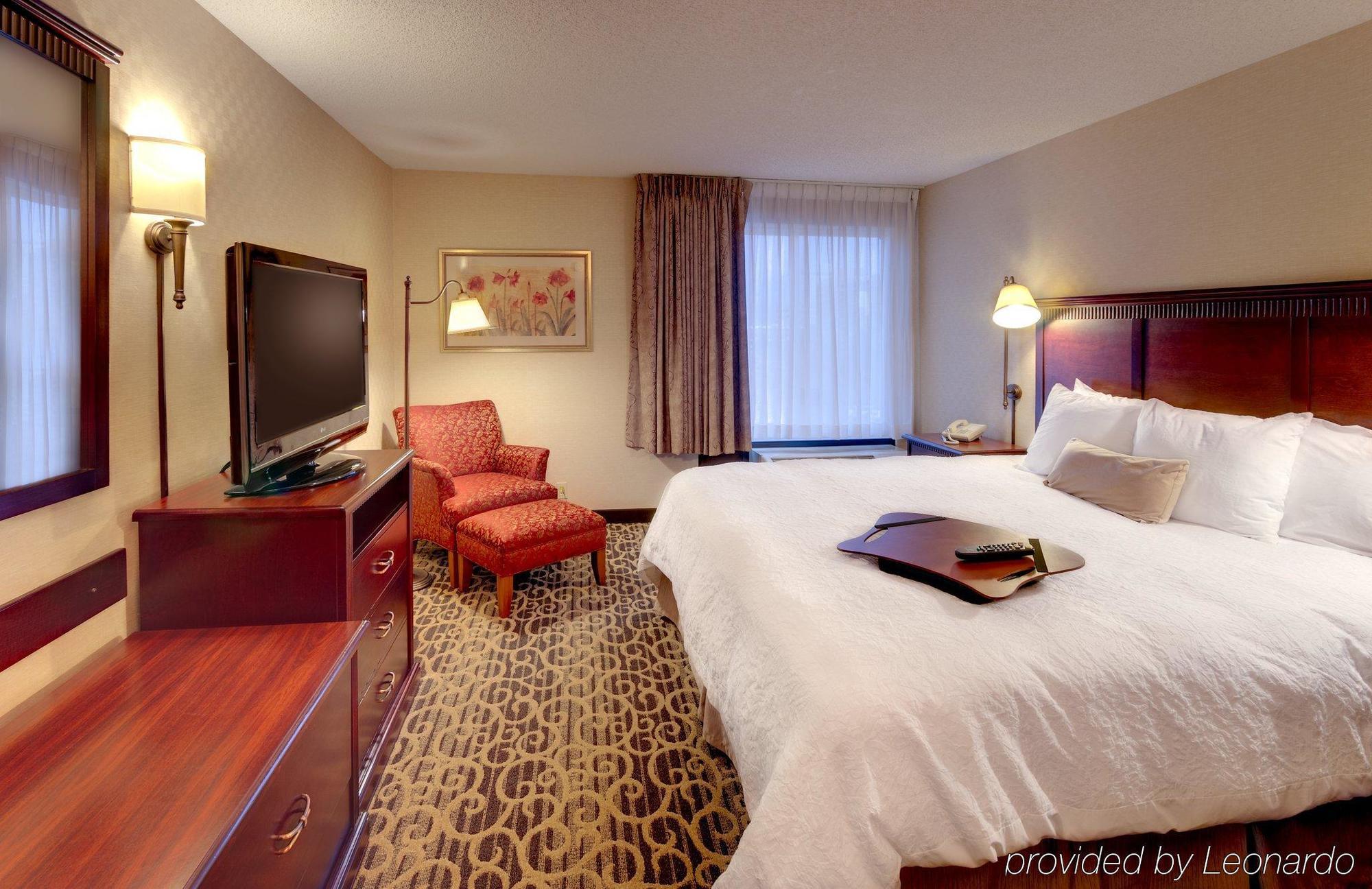 Hampton Salt Downtown 3*